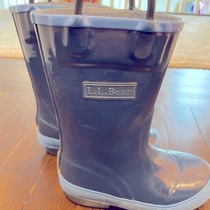 LL Bean size 9 toddler rain boots. Great condition!